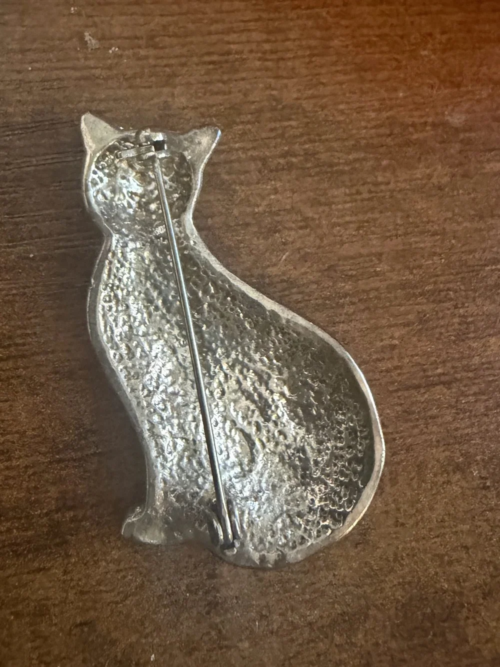 Black Cat Enamel Pin - Stylish Pet Accessory